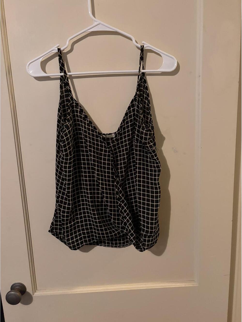 Olive Tree Black and White Grid Print V-Neck Camisole Tank Top Size S